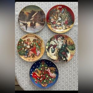5- Avon Christmas
Porcelain Plates with 22k
Gold Trim.
